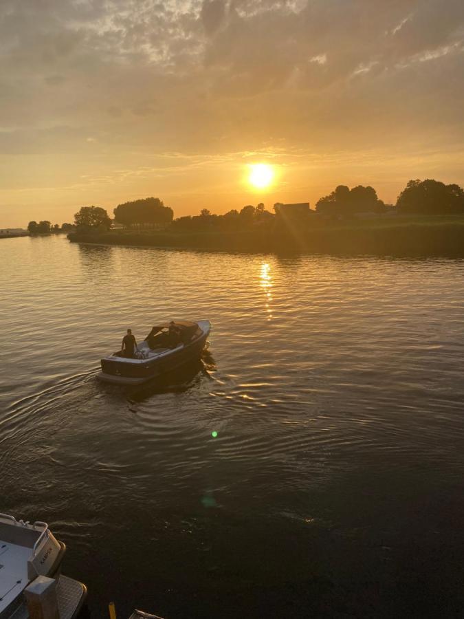 B&B Ganzendiep Aan Het Water Grafhorst Exterior foto